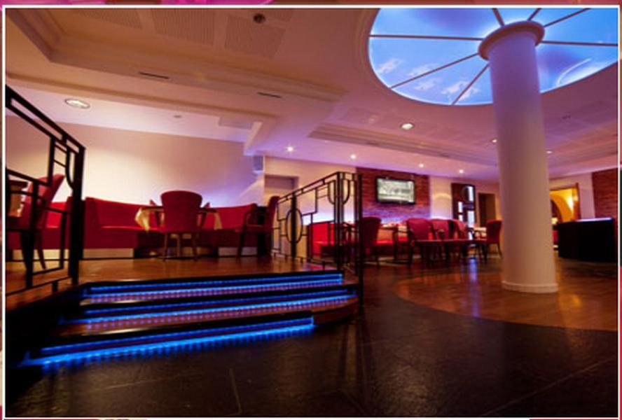 Logis Hotels - Hotel Restaurant L Enclos Donneville Экстерьер фото